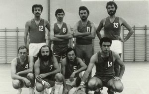 1977 : Seniors garçons 
           Champions de l'Indre UFOLEP